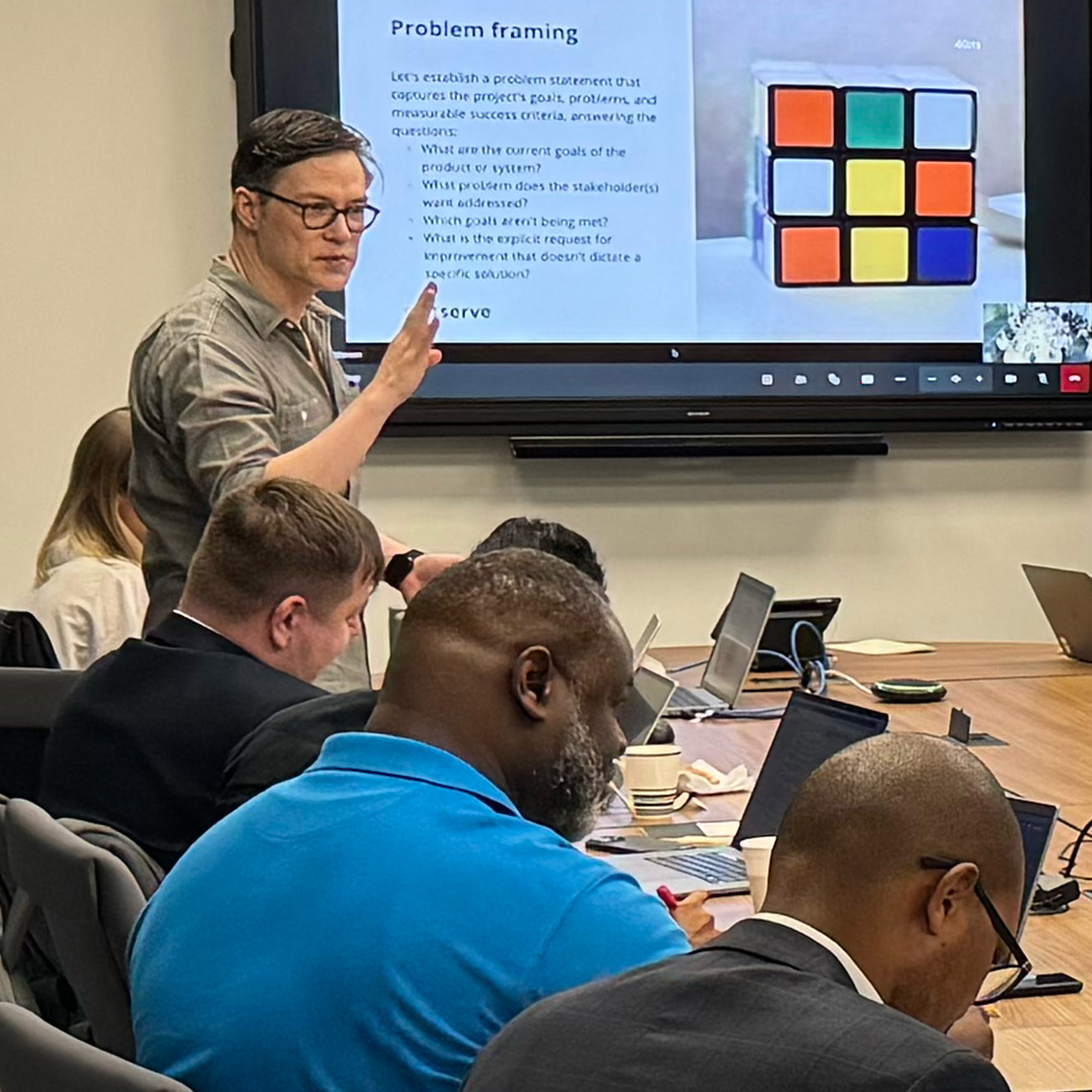 Skipper facilitating a problem-framing workshop with a product team
